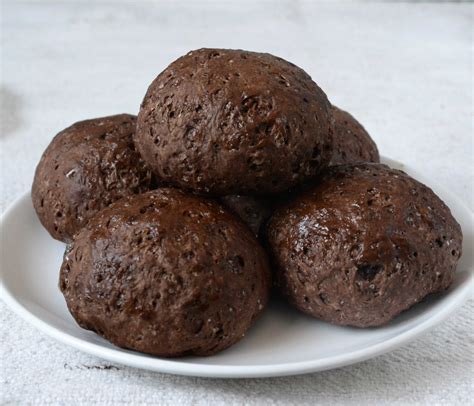 Egg Free 45 Minutes Chocolate Buns – Gayathri's Cook Spot