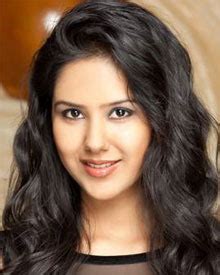 Sonam Bajwa Biography, Wiki, DOB, Family, Profile, Movies, Photos - Filmibeat