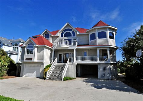 Scheherazade - E074 is an Outer Banks Oceanfront vacation rental in Pine Island Corolla NC that ...