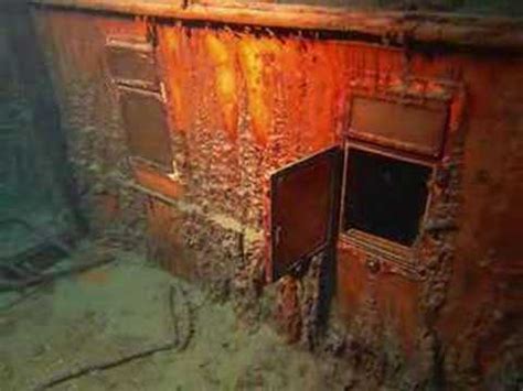 RMS Titanic & Artifacts - YouTube