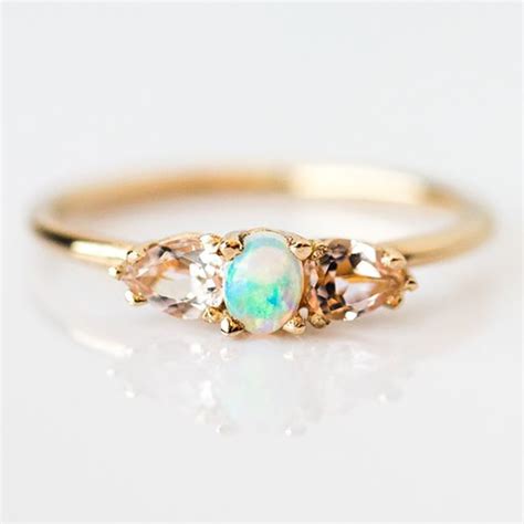 Opal Jewelry to Shop, Because Iridescent Is the New Black | StyleCaster