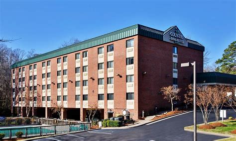 Country Inn & Suites Williamsburg East - Gatlinburg Vacation Packages