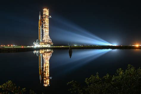 SLS rocket returned to the launch pad