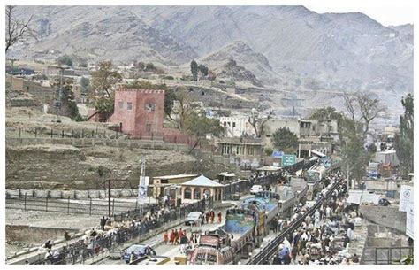 Torkham border crossing reopens after a closure of 9 days - Oyeyeah