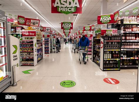 Asda supermarket inside hi-res stock photography and images - Alamy