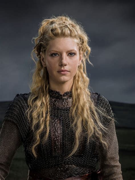 Katheryn Winnick, Lagertha’s Hairstyle in Vikings – StrayHair