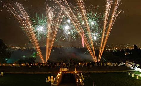 Italian Fireworks Display, Pyrotechnics in Italy, Tuscany and Amalfi Coast.