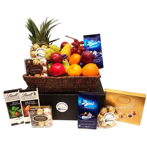 Deluxe Chocolate Fruit Basket