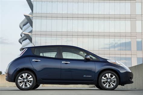 2017 Nissan Leaf Review, Ratings, Specs, Prices, and Photos - The Car Connection