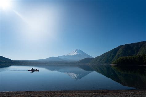 Mount Fuji reflection - Facts & Information - Beautiful World Travel Guide