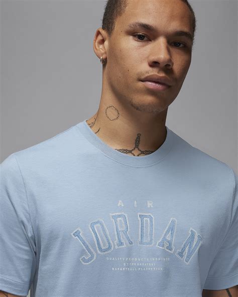 Jordan Flight Essentials Men's T-Shirt. Nike VN