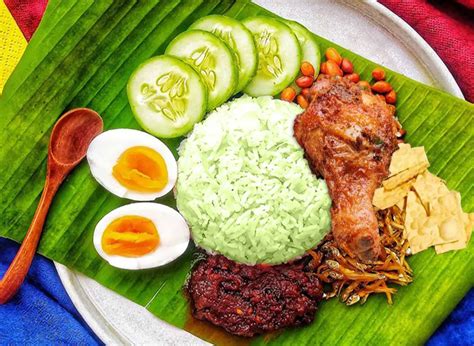 Nasi Lemak Pandan Daun Pisang Cputeh (Bangi Square) menu and delivery ...