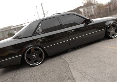 Mercedes W124 Black on black | CGTrader