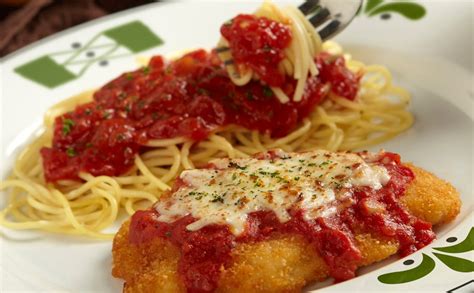Chicken Parmigiana | Lunch & Dinner Menu | Olive Garden Italian Restaurant
