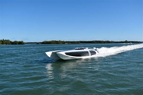 Donzi Icon 44 Catamaran: Taking A Much Closer Look - Speed on the Water