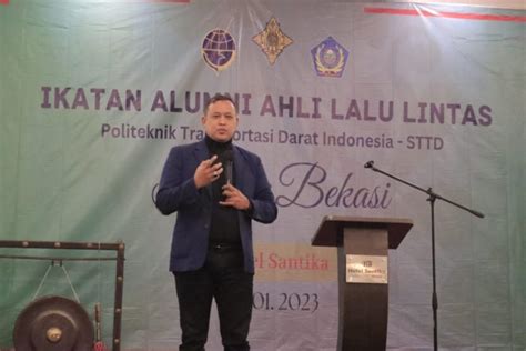 Tri Adhianto Hadiri Malam Keakraban Alumni STTD Bekasi - Jurnal Patroli News