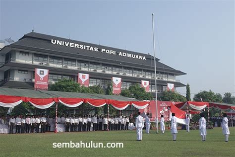 20 Perguruan Tinggi Terbaik Surabaya Versi UniRank 2022