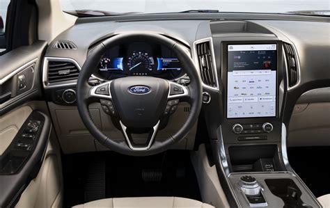 Explore The Interior Features Of The 2022 Ford Edge Lineup - Ford ...