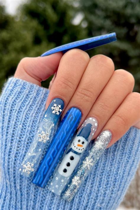 25 Snowman Nails to wear this Christmas - The Beauty Pursuit