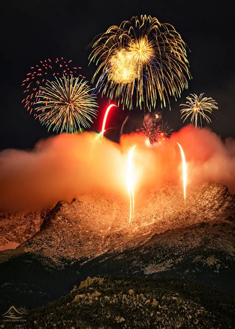 Solve Pikes Peak fireworks 2023 - Colorado Springs. USA. jigsaw puzzle ...