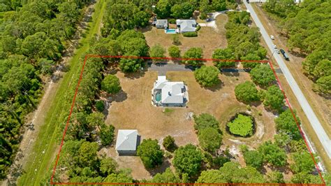 Gorgeous Property on 3 acres with detached garage 3bd, 2... | North Port, Sarasota County ...