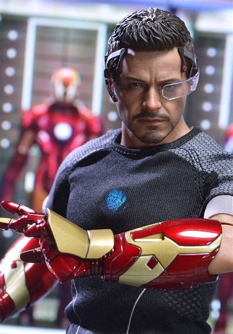 Hot Toys Iron Man 3 Tony Stark Figure Released! - Marvel Toy News