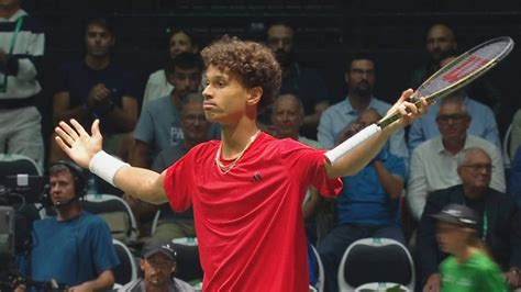 Gabriel Diallo gives Canada win over Italy at Davis Cup | CBC.ca