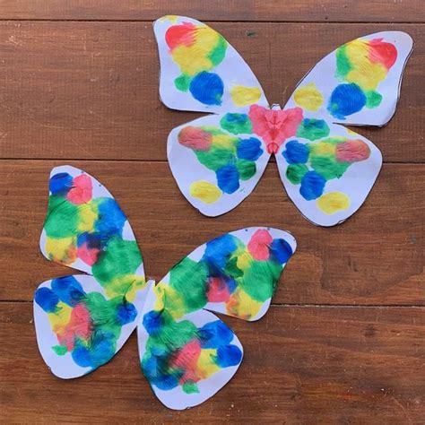 Butterfly Symmetry Art | Butterfly art and craft, Butterfly crafts preschool, Butterfly crafts