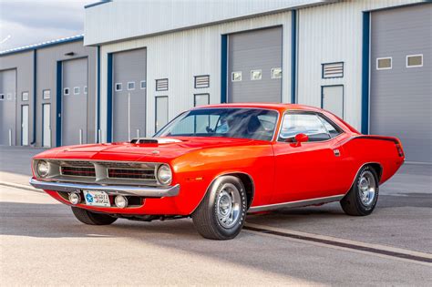 1970 Plymouth 'Cuda Flaunts 426 HEMI Muscle, Four-Speed Manual With Pistol Grip Shifter ...