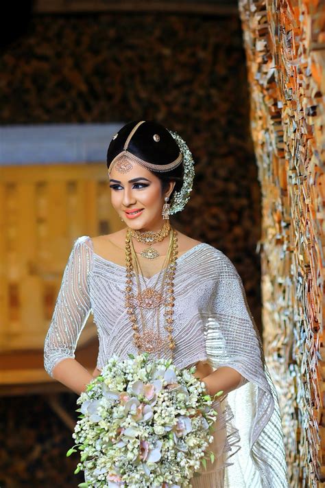 Pin by Wedding Sri Lanka on Kandyan Bridal Sri Lanka | Bridal dresses ...