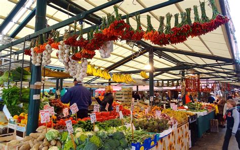 Tips | Rialto market, Italian culture, Venice