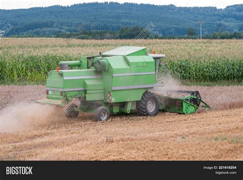 Harvester Machine Image & Photo (Free Trial) | Bigstock