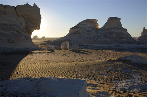 White Desert at Sunset (1) | White Desert | Pictures | Egypt in Global ...