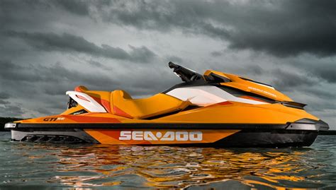 2017 Sea-Doo GTI SE Review - Personal Watercraft