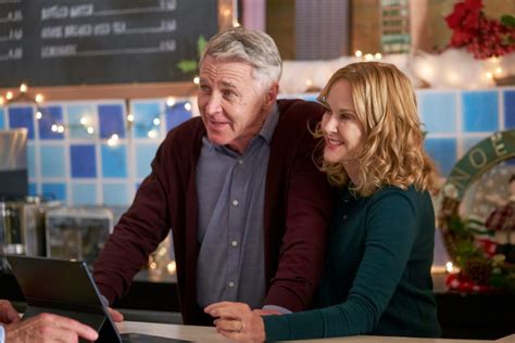 'Christmas by Starlight': Cast, Preview, Photos & More on the 2020 Hallmark Movie | Feeling the ...