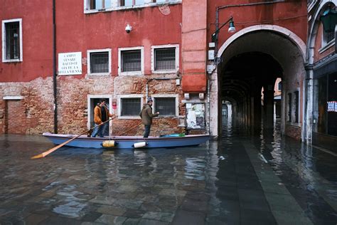 In photos: High tide floods Venice as dam system fails to activate ...