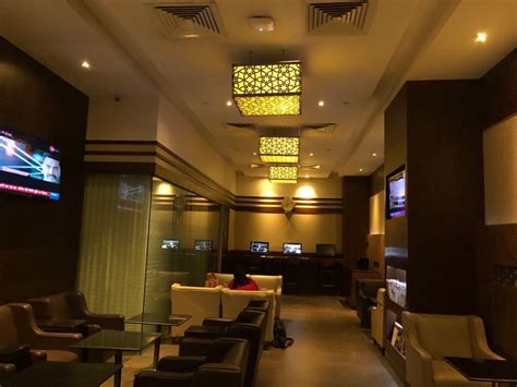 Review: Plaza Premium Lounge Delhi Terminal 1 Arrivals - Live from a Lounge