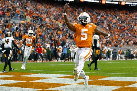 #5 Tennessee Vols Football rolls Missouri at Neyland Stadium, 66-24 - Clarksville Online ...