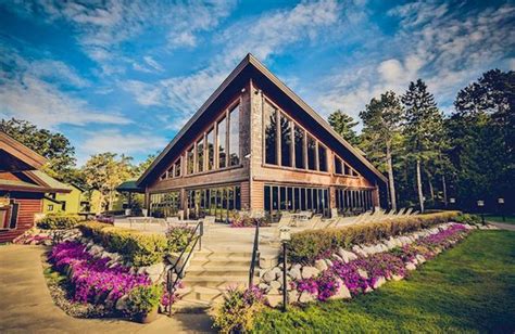 Grand View Lodge Glacial Waters Spa