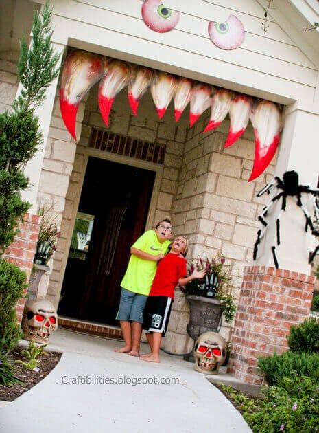 19 Halloween Door Decorating Ideas that are Hauntingly Awesome - Spaceships and Laser Beams