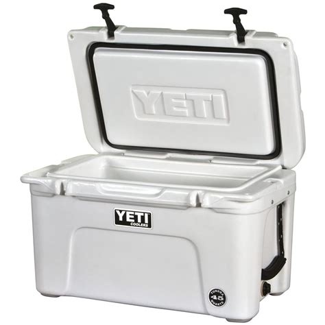 YETI TUNDRA 45 HARD COOLER