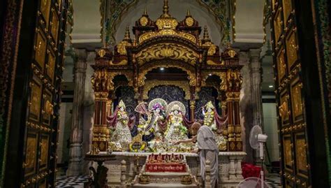 Janmashtami celebrations ISKCON temple live streaming Mathura Vrindavan Janmashtami photos ...