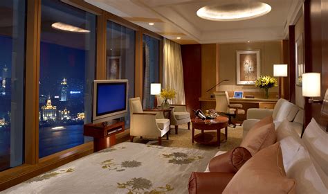 Shangri-La Pudong Shanghai – Bilkey LLinas Design