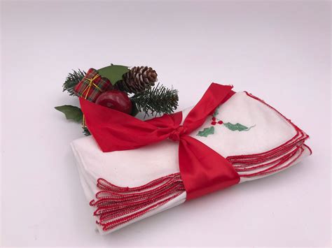 Christmas Cloth Napkins, 6 Vintage Holly cloth napkins red edging, Holiday Napkins, Hostess gift ...