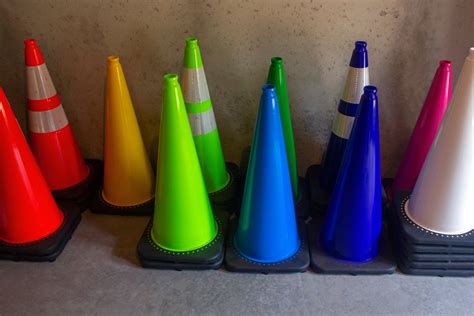 Which Color Traffic Cones Should I Use? | Mr. Chain