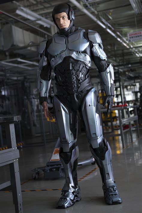 3 TV Spots for ROBOCOP with New Footage — GeekTyrant