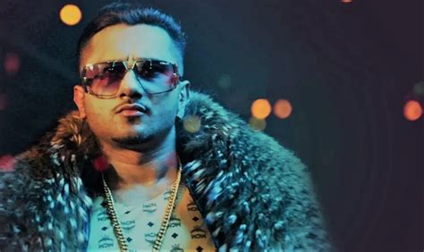 Yo Yo Honey Singh- Biography, Wiki, Real Name, Net worth, and Comeback ...