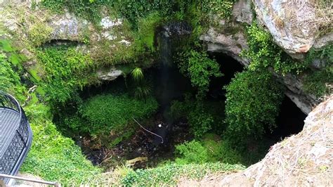 Cave Gardens Mount Gambier 2014 - YouTube