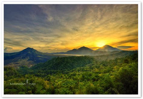 Sunrise at Kintamani(From left - Mt. Batu, Mt. Abang & Mt.… | Flickr