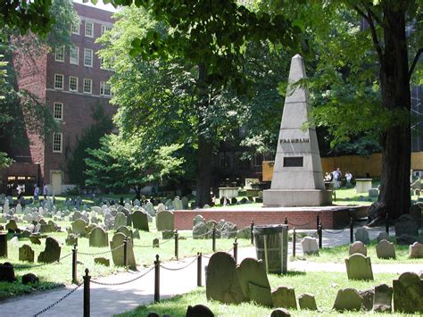 Granary Burying Ground | Boston Duck Tours